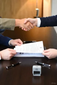 نقش وکیل و مشاور حقوقی